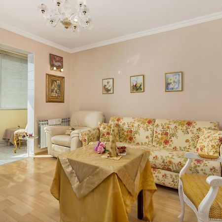 Apartment Beverly Rijeka Exteriör bild