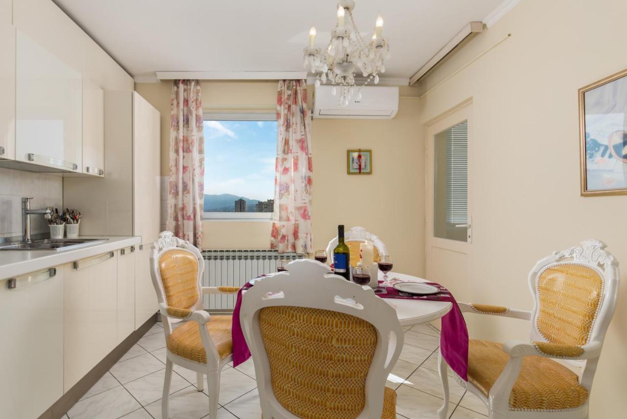 Apartment Beverly Rijeka Exteriör bild