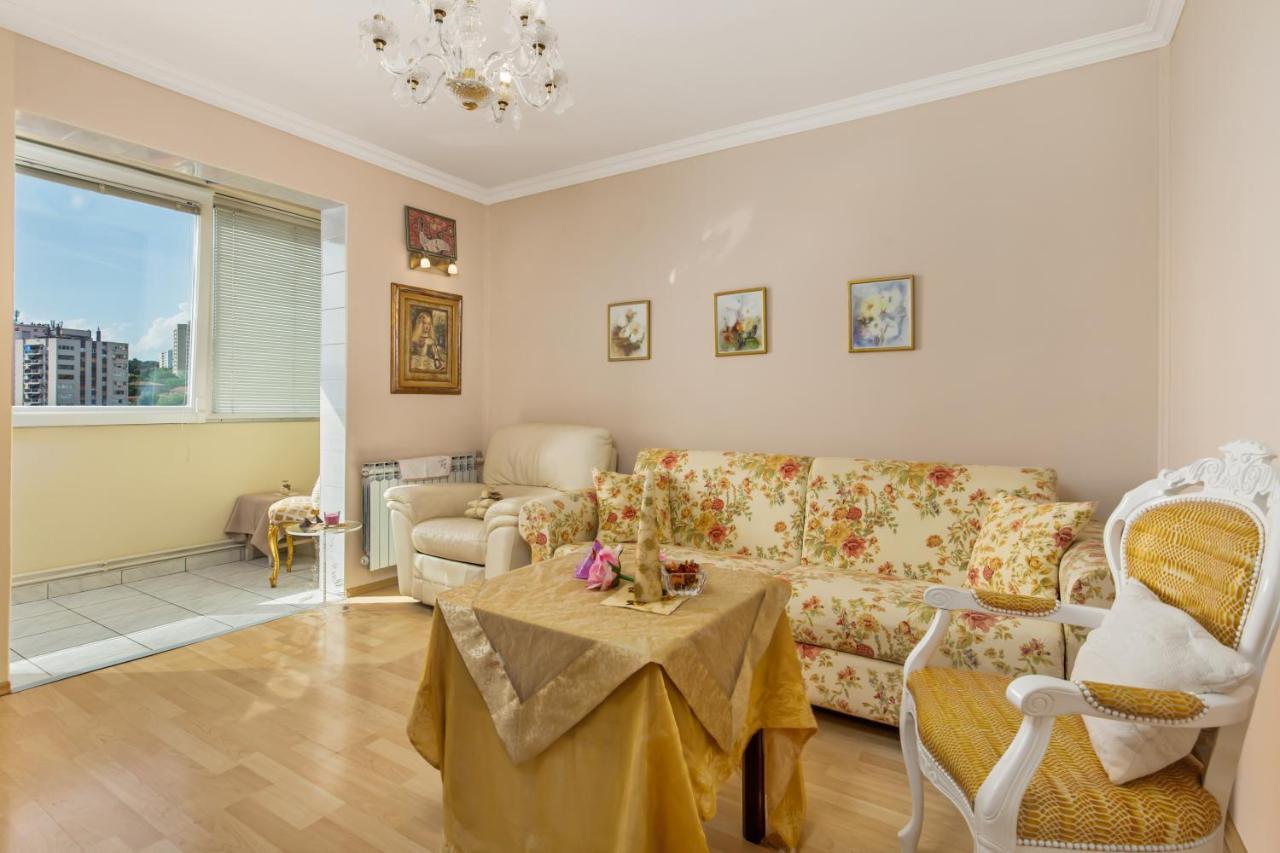 Apartment Beverly Rijeka Exteriör bild